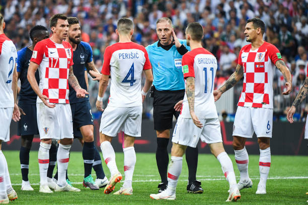 疲于奔命 疲于奔命